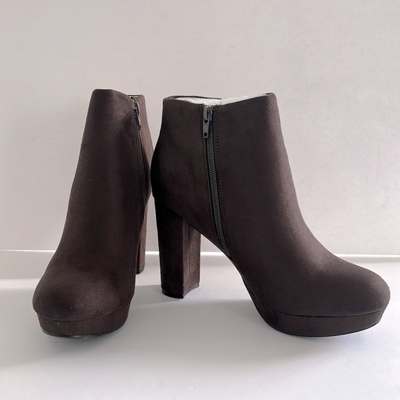 DREAM PAIRS Women's Stomp High Heel Ankle Block Chunky Heel Boots Size 9 US - Picture 4 of 7